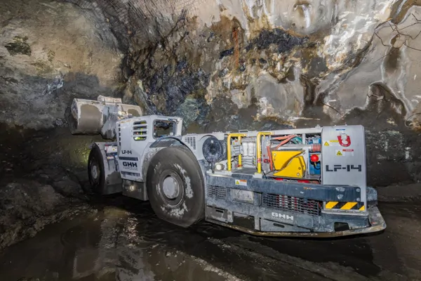 Underground Loaders and Trucks