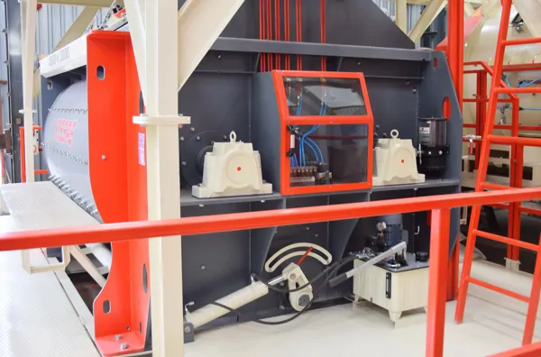 DOUBLE SHAFT CONCRETE MIXER