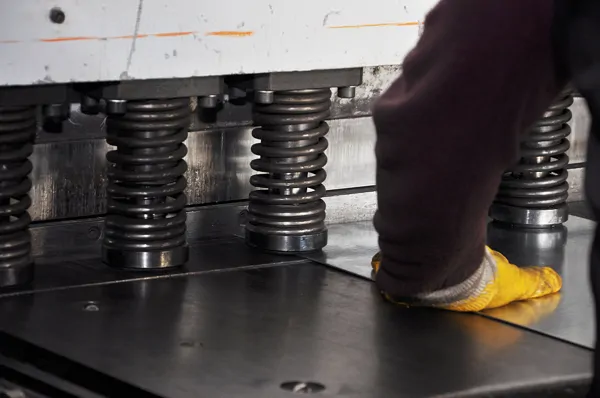 SHEET METAL MANUFACTURING