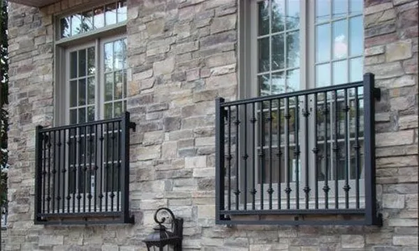 WROUGHT IRON WINDOW FRAMES POWDER COATING