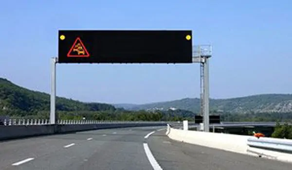 Intelligent Traffic System Signs
