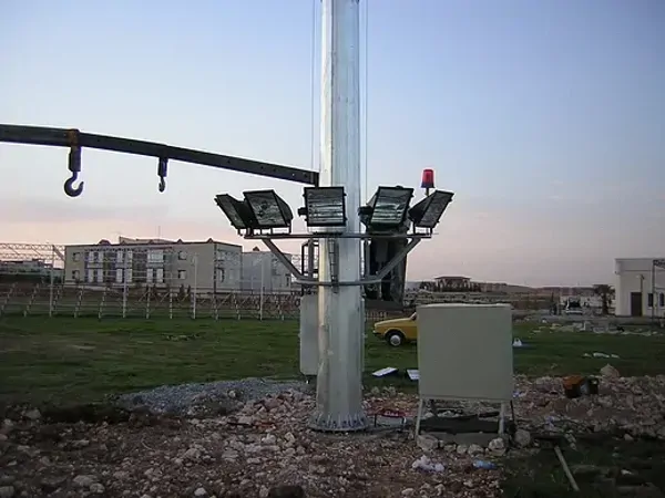 Projector Poles
