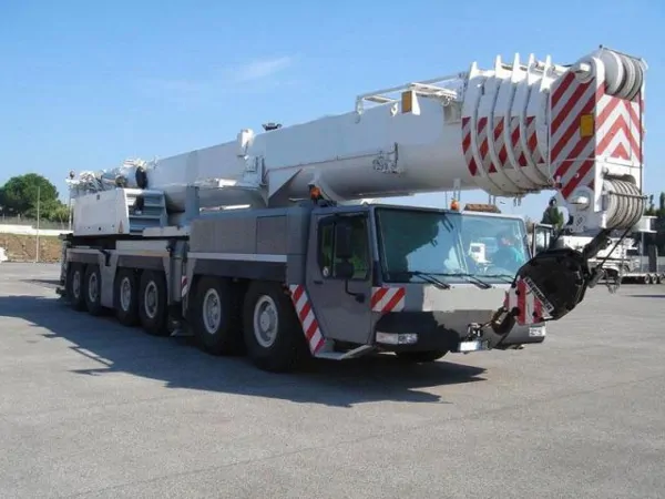 mobile crane rental group