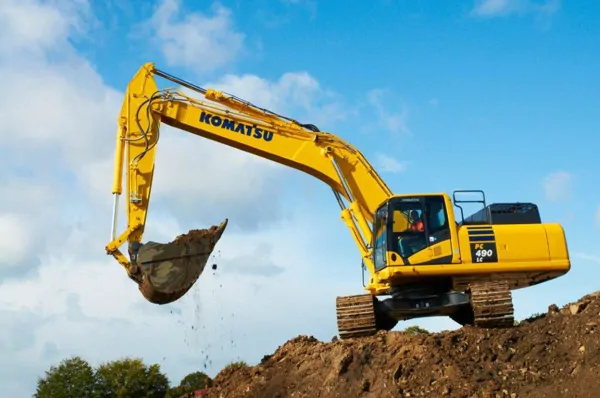 KOMATSU