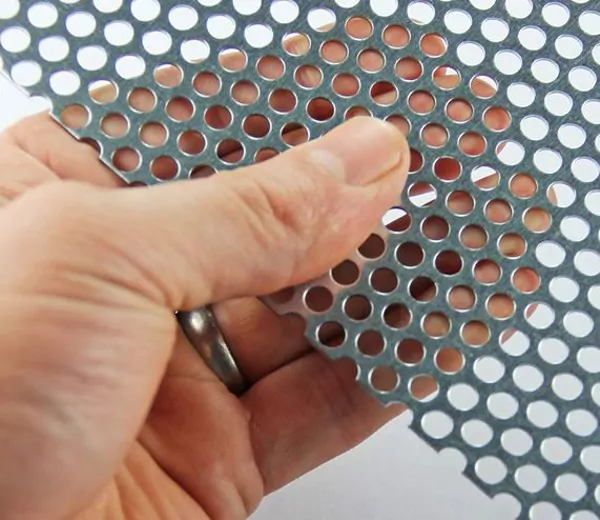 ROUND PERFORATED SHEET METAL