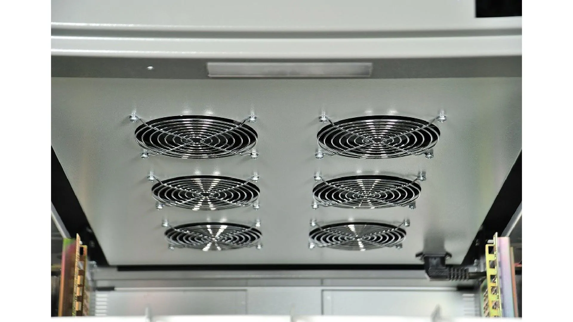 RACK KABİN AKSESUARLARI