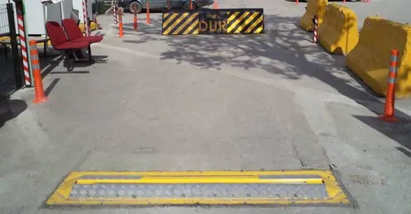 Speed Bump Type Underbody Inspection System