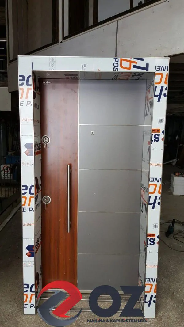 COMPOSITE Series KMP-04 Steel Door