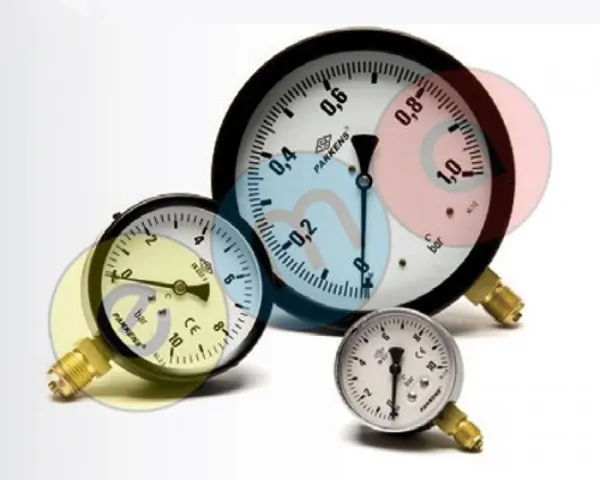 Q50 MM REAR-MOUNTED PRESSURE GAUGE