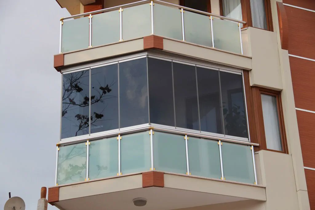 AÇILI BALKON