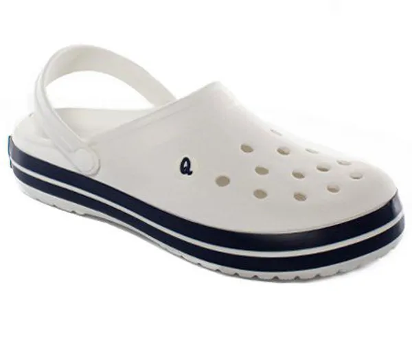 Q Clogs Sabo Slippers White