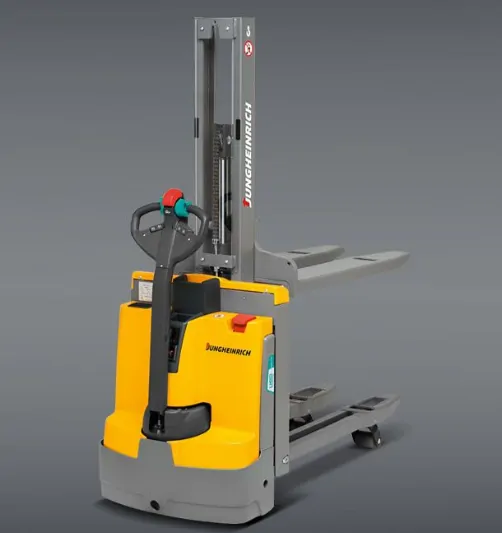 Pedestrian-operated stacker 1.5 - 1.8 tons