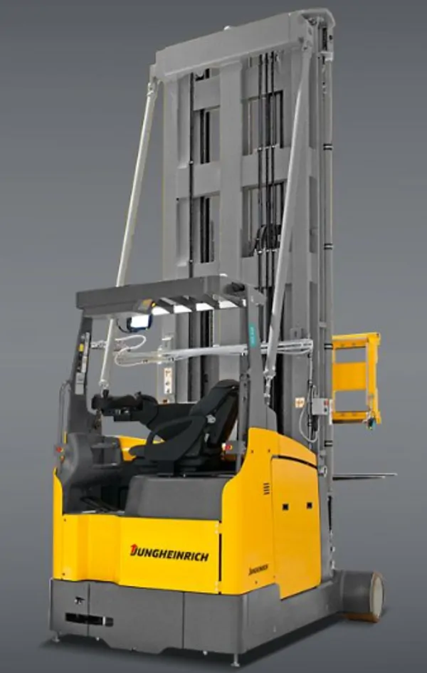 Automatic high-bay forklift