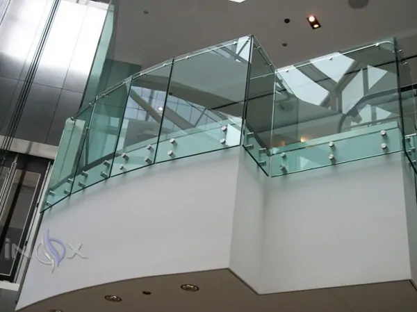 GLASS RAILING