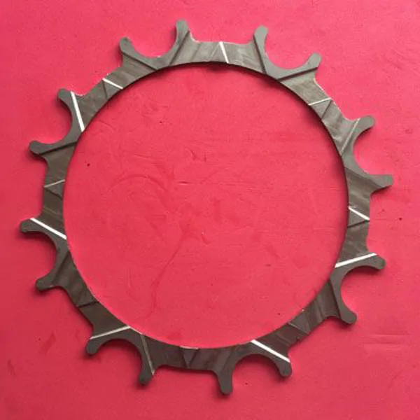 Meat grinder blade assembly