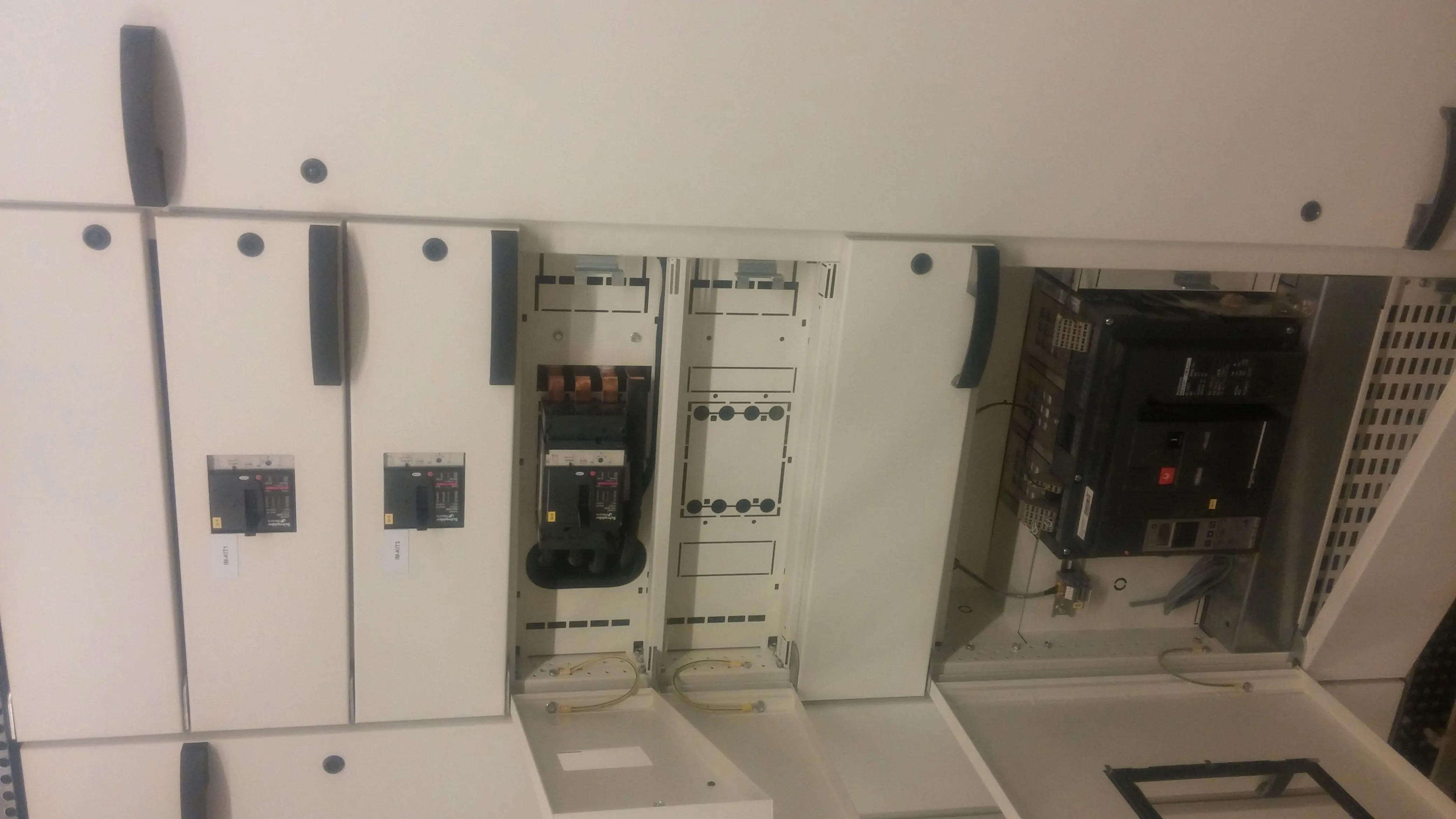 Low Voltage Electrical Distribution Panel