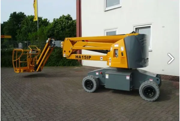 Battery-Powered Articulated Platform